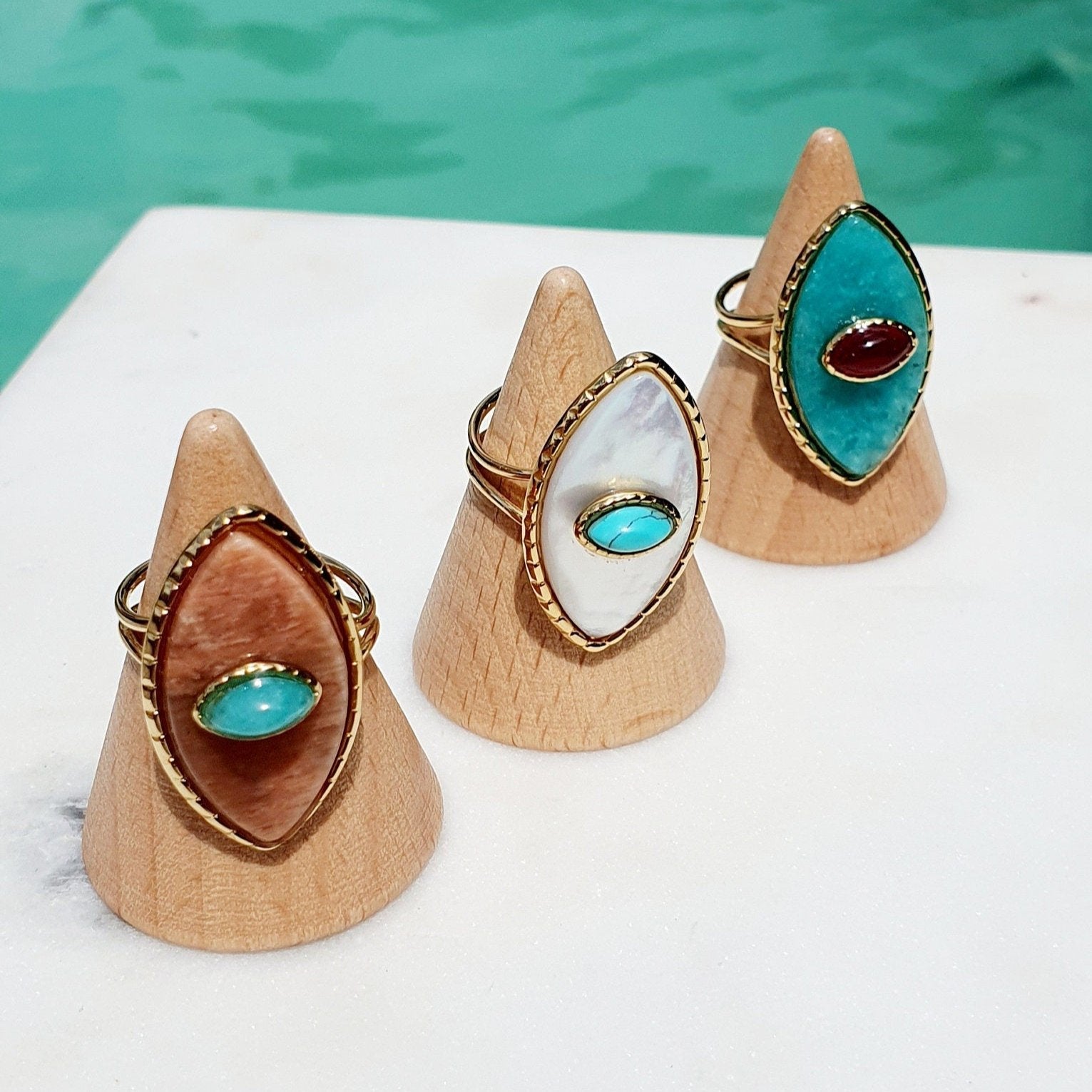 Bague Paros avec Œil - Dorée et Turquoise, Réglable, Acier Inoxydable de Haute Qualité - AlbertineAndTheSun