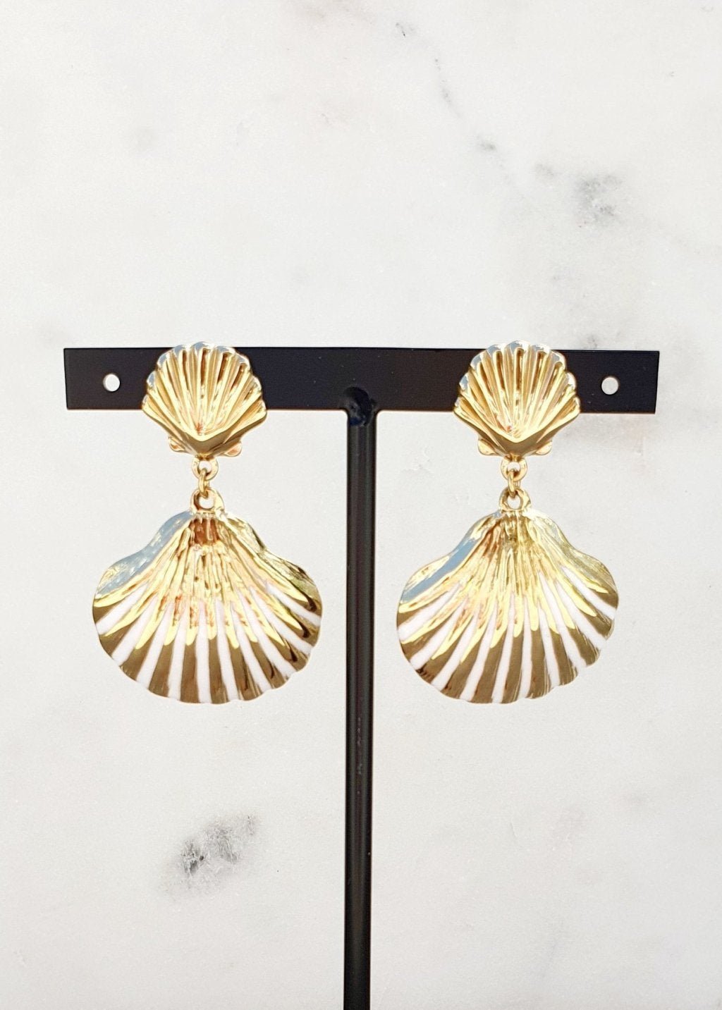 Boucles Coquillage Doré - AlbertineAndTheSun